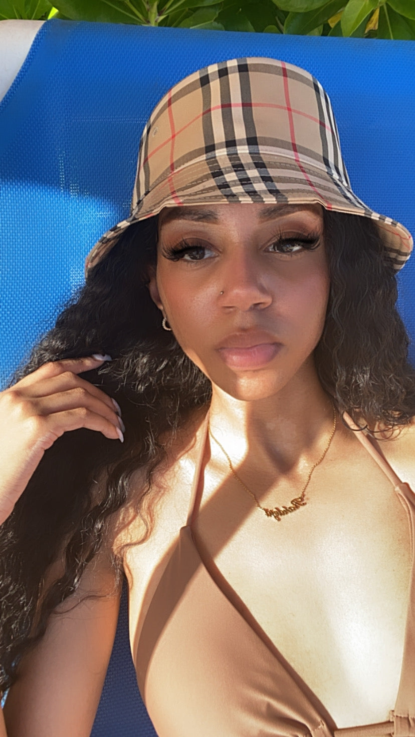 Burberry bucket hat