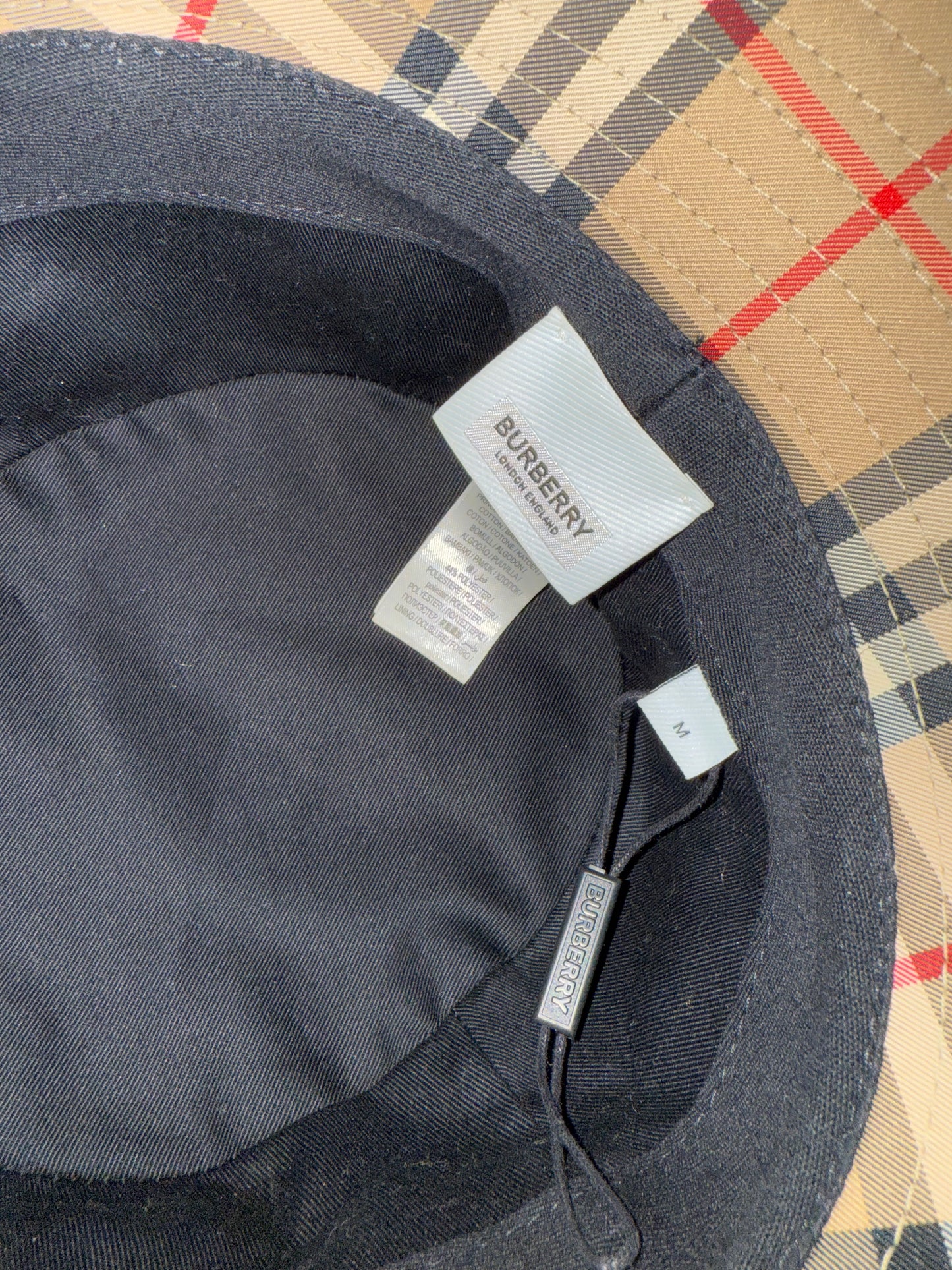 Burberry bucket hat