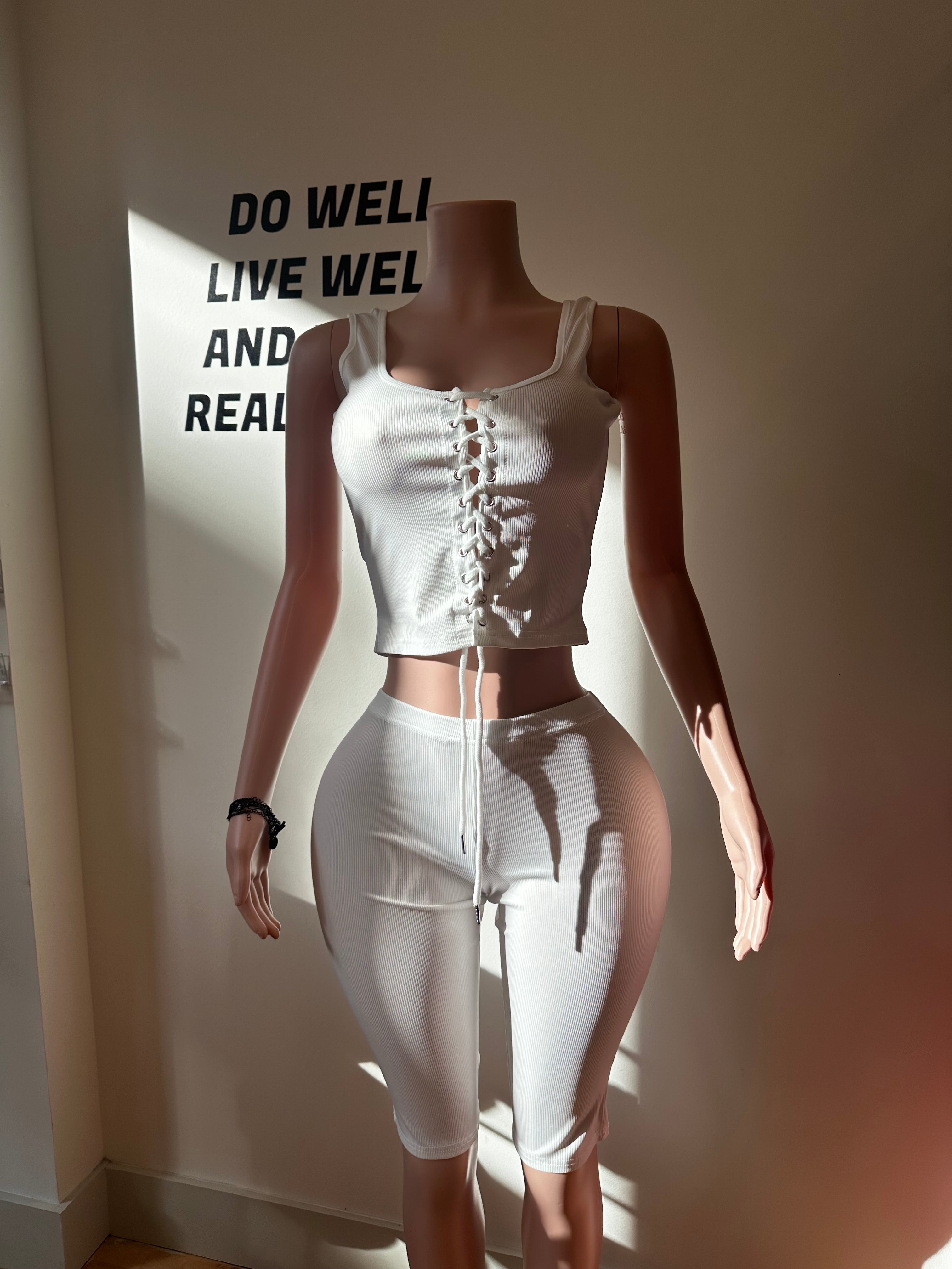 Remi Capri Set