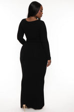 Load image into Gallery viewer, PLUS SIZE Emma Maxi Dress
